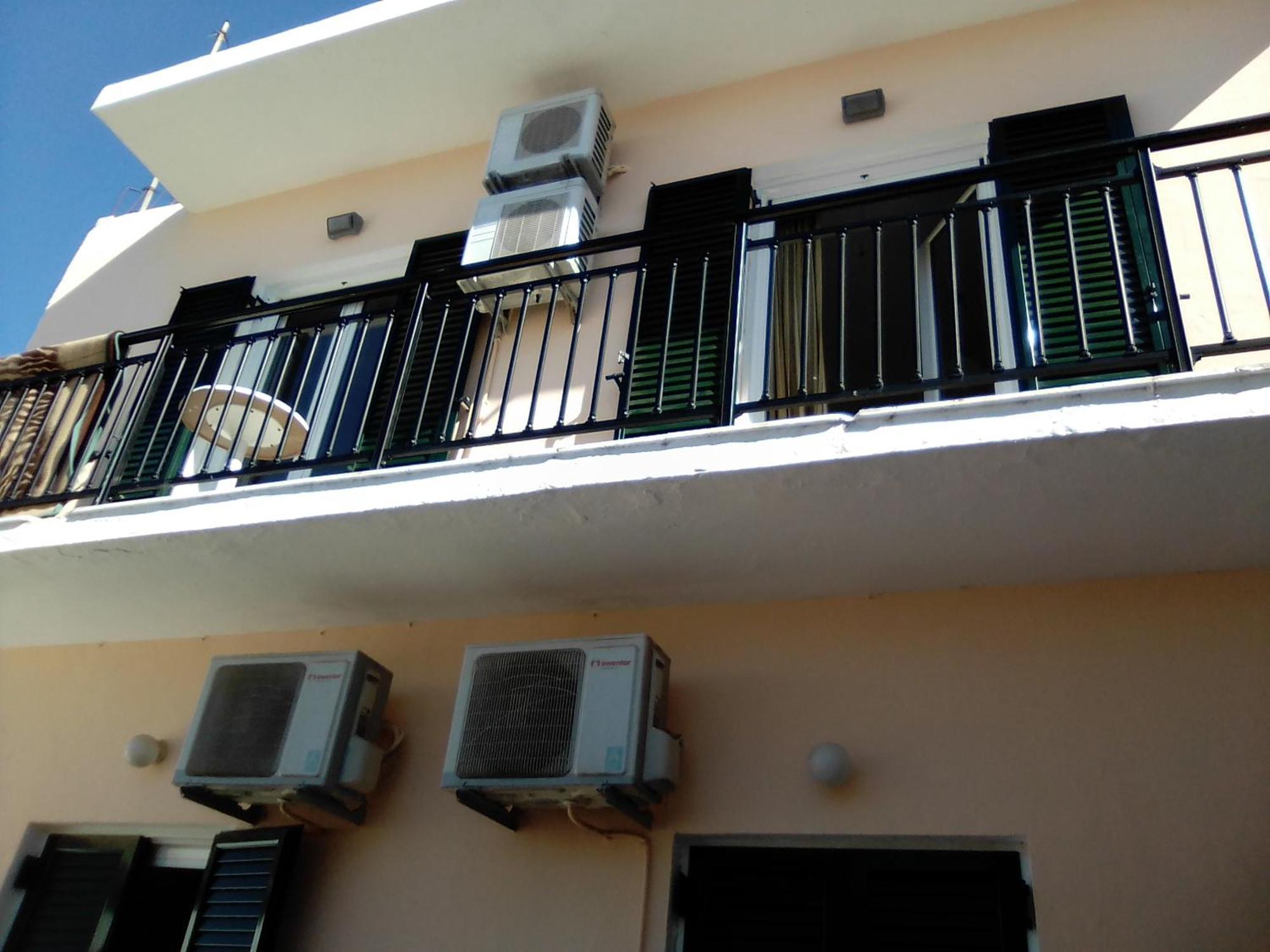 Georgia Beach Apartments Mesongí Eksteriør billede